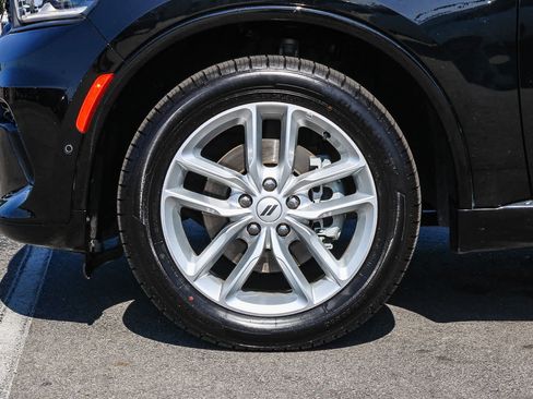 Used 2025 Dodge Durango GT AWD/4WD image 11