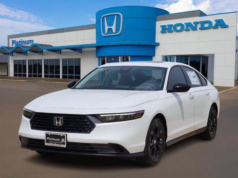 New 2025 Honda Accord SE image 2