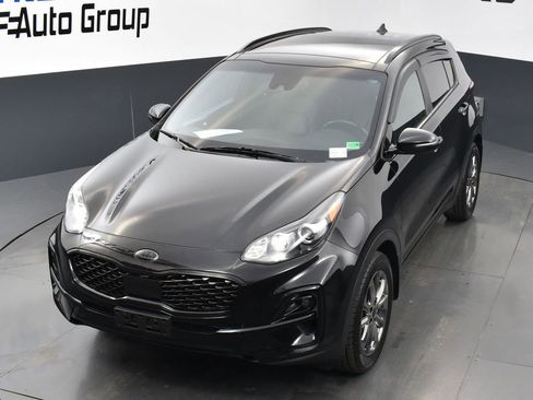 Certified 2022 Kia Sportage Nightfall Edition w/ Nighfall AWD Premium Package image 17