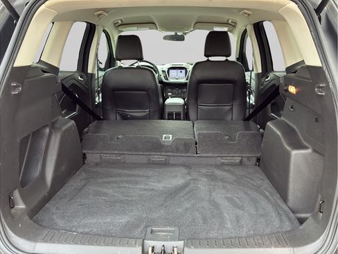 Used 2017 Ford Escape SE w/ Equipment Group 201A FWD image 9