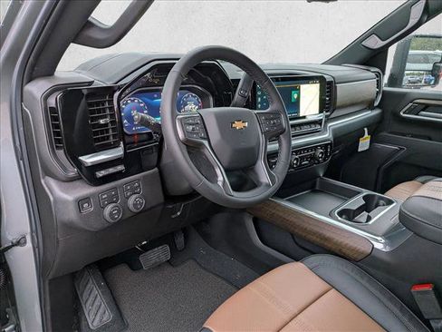 New 2026 Chevrolet Silverado 2500 High Country w/ High Country Premium Package AWD/4WD image 9