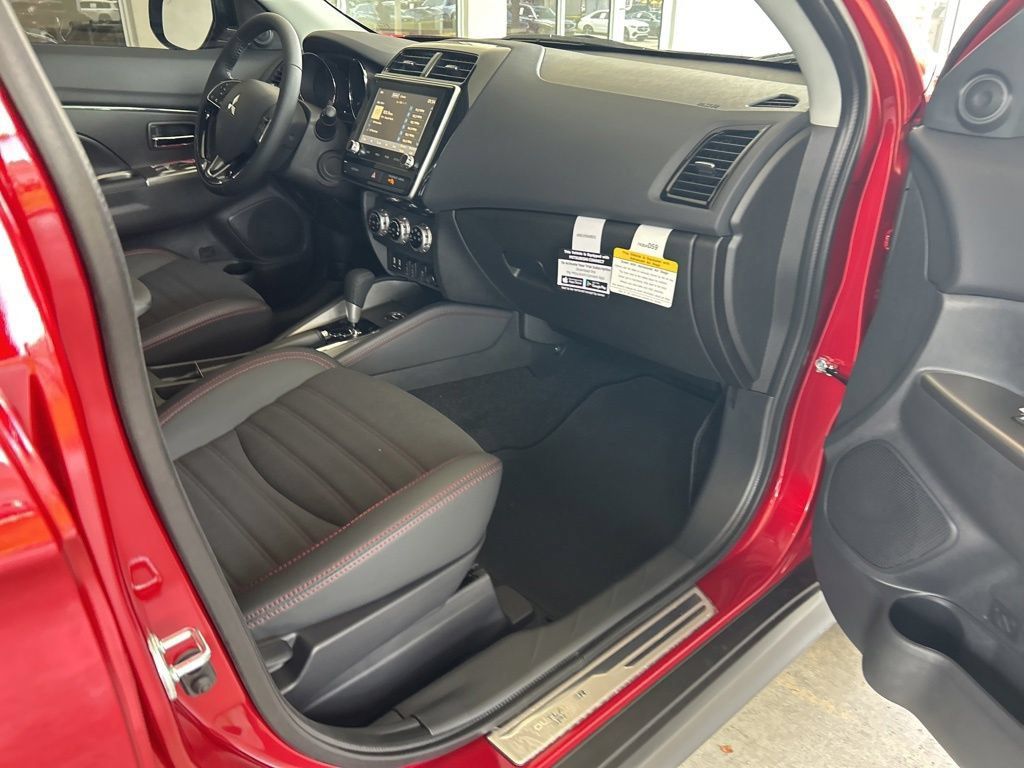 New 2026 Mitsubishi Outlander Sport SE AWD/4WD image 21