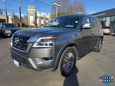 Used 2024 Nissan Armada SL image 3