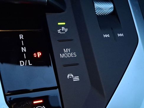 Used 2025 BMW 228i xDrive w/ Premium Package image 23