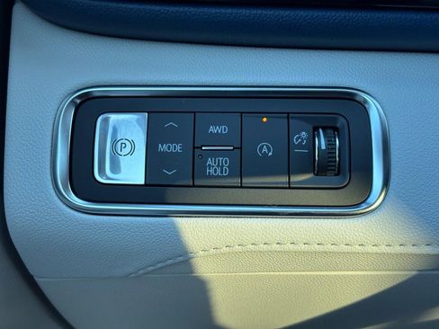 New 2026 Buick Enclave Avenir w/ Super Cruise Package image 17