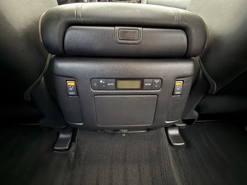 Used 2022 Nissan Armada Platinum w/ Captain's Chairs Package image 25