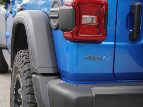 Used 2023 Jeep Wrangler Unlimited Rubicon 4xe image 9