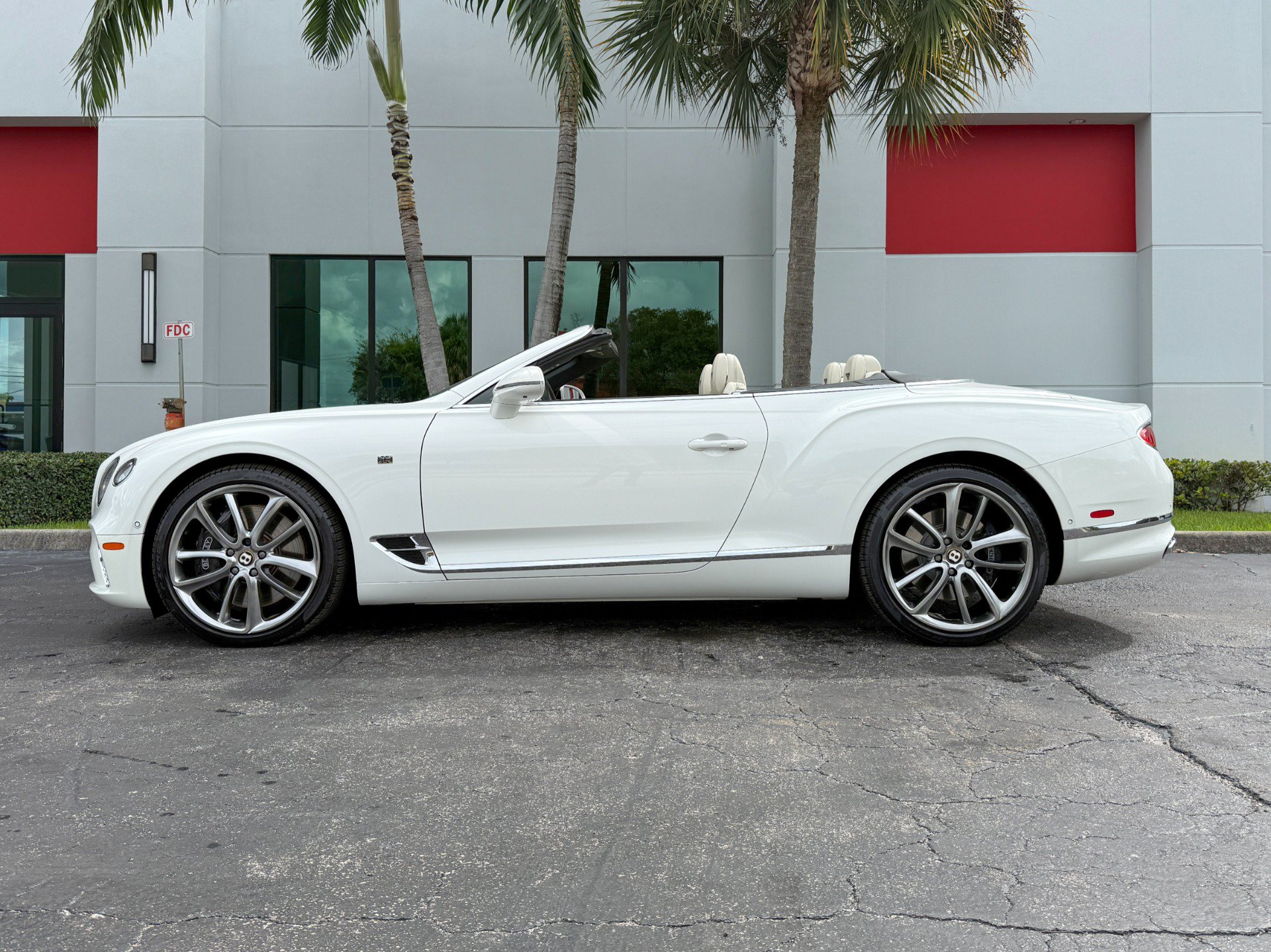 Used 2020 Bentley Continental GT AWD/4WD image 21