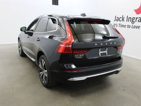 Used 2023 Volvo XC60 B5 Ultimate image 2