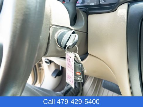Used 2001 Ford Taurus SES FWD image 24