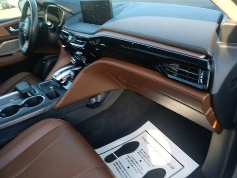 Used 2023 Acura MDX SH-AWD w/ Technology Package image 26