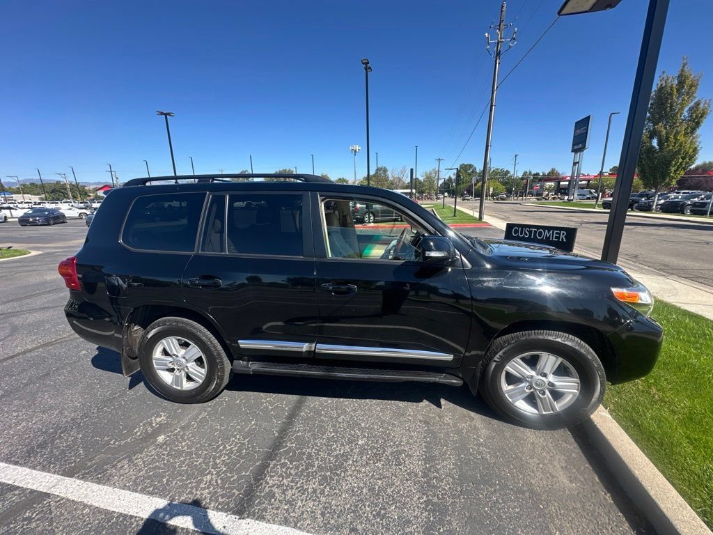 Used 2015 Toyota Land Cruiser AWD/4WD image 13