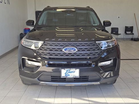 Used 2024 Ford Explorer XLT w/ Equipment Group 202A AWD/4WD image 2