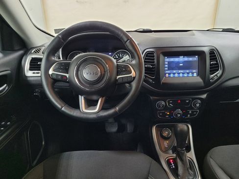 Used 2018 Jeep Compass Sport w/ Tech Group AWD/4WD image 22