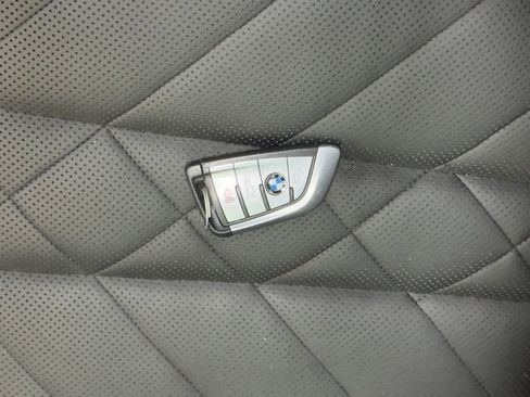 Used 2023 BMW X6 xDrive40i w/ M Sport Package image 45