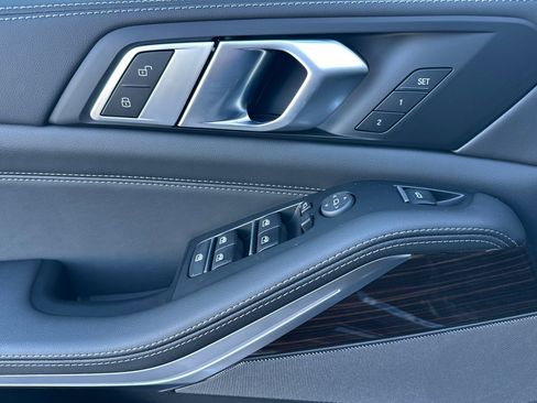 New 2026 BMW X5 xDrive40i w/ M Sport Package image 8