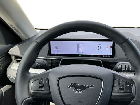 Used 2022 Ford Mustang Mach-E Select w/ Comfort/Technology Package RWD image 12