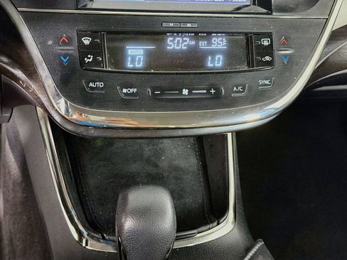 Used 2016 Toyota Avalon XLE FWD image 19