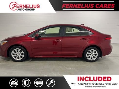 Used 2023 Toyota Corolla LE image 4