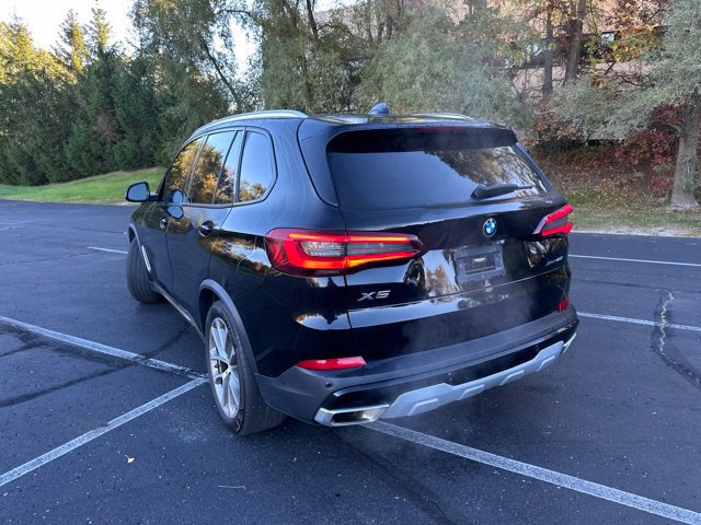 Used 2023 BMW X5 xDrive40i AWD/4WD image 4