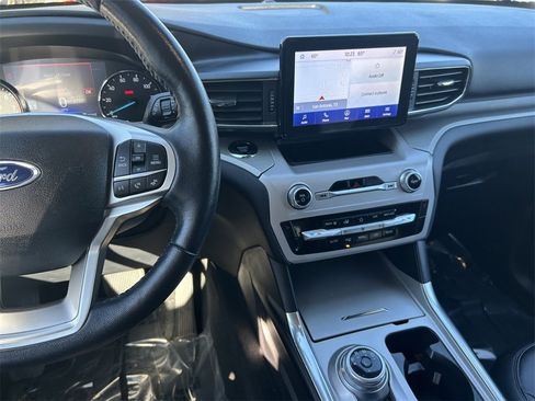 Used 2023 Ford Explorer XLT w/ Equipment Group 202A image 19
