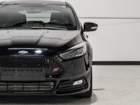 Used 2016 Ford Focus ST w/ Equipment Group 402A image 56