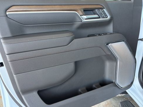 New 2026 Chevrolet Silverado 2500 High Country w/ High Country Premium Package image 9