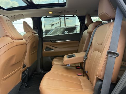 Certified 2023 INFINITI QX60 Sensory w/ Vision Package image 16