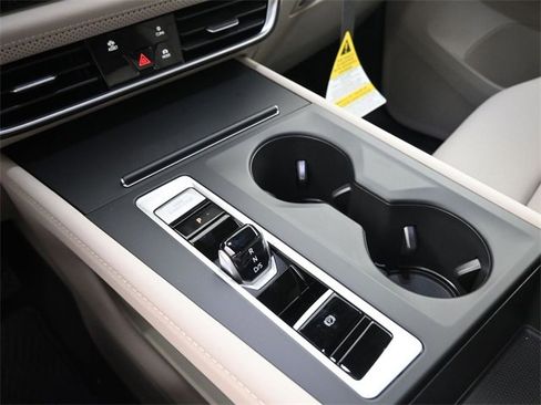 New 2026 Volkswagen Atlas SE image 31