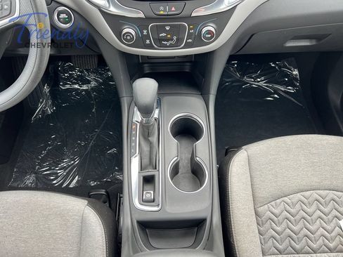 Certified 2023 Chevrolet Equinox LS w/ LPO, Floor Liner Package AWD/4WD image 24