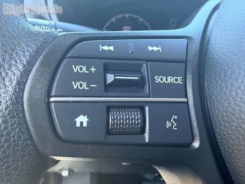 Certified 2025 Honda HR-V LX image 23