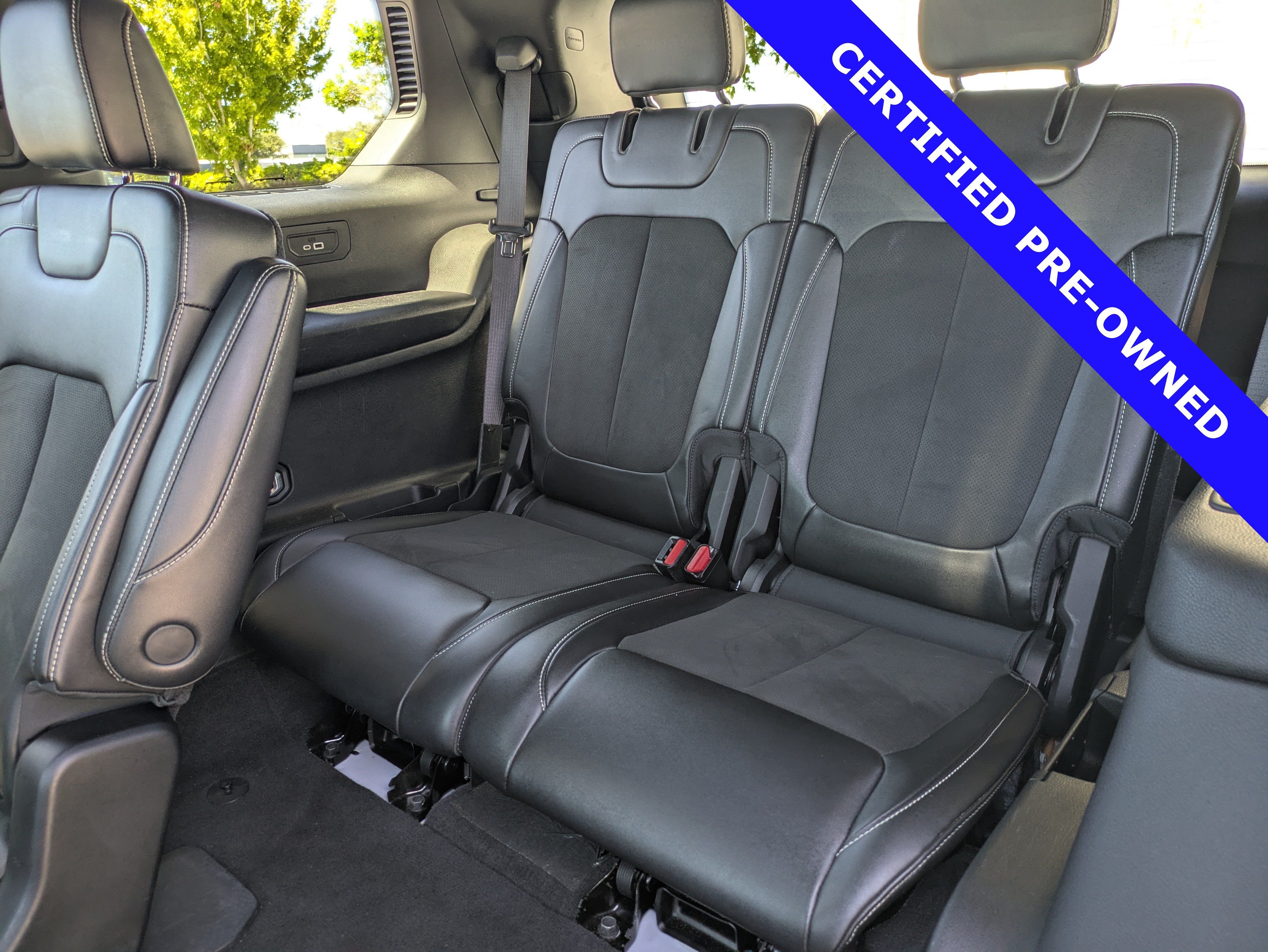 Used 2021 Jeep Grand Cherokee L Laredo RWD image 16