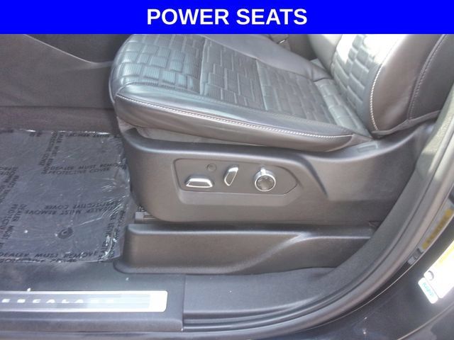 Used 2024 Cadillac Escalade Sport Platinum w/ LPO, ONYX Package AWD/4WD image 12