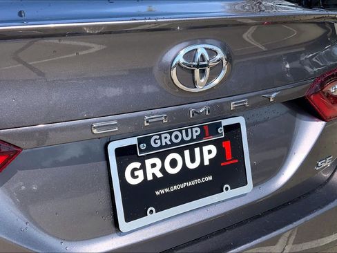 Used 2023 Toyota Camry SE image 32