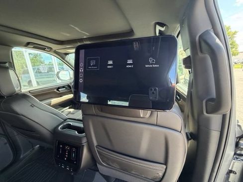 New 2026 GMC Yukon Denali Ultimate w/ LPO, Floor Liner Package AWD/4WD image 21