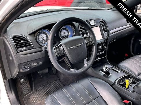 Used 2013 Chrysler 300 S RWD image 6