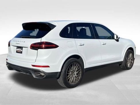 Used 2017 Porsche Cayenne image 7
