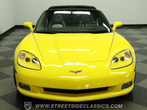 Used 2007 Chevrolet Corvette Coupe RWD image 16