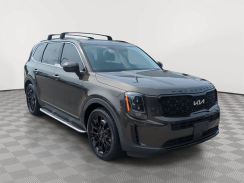 Used 2022 Kia Telluride EX w/ EX Premium Package AWD/4WD image 13