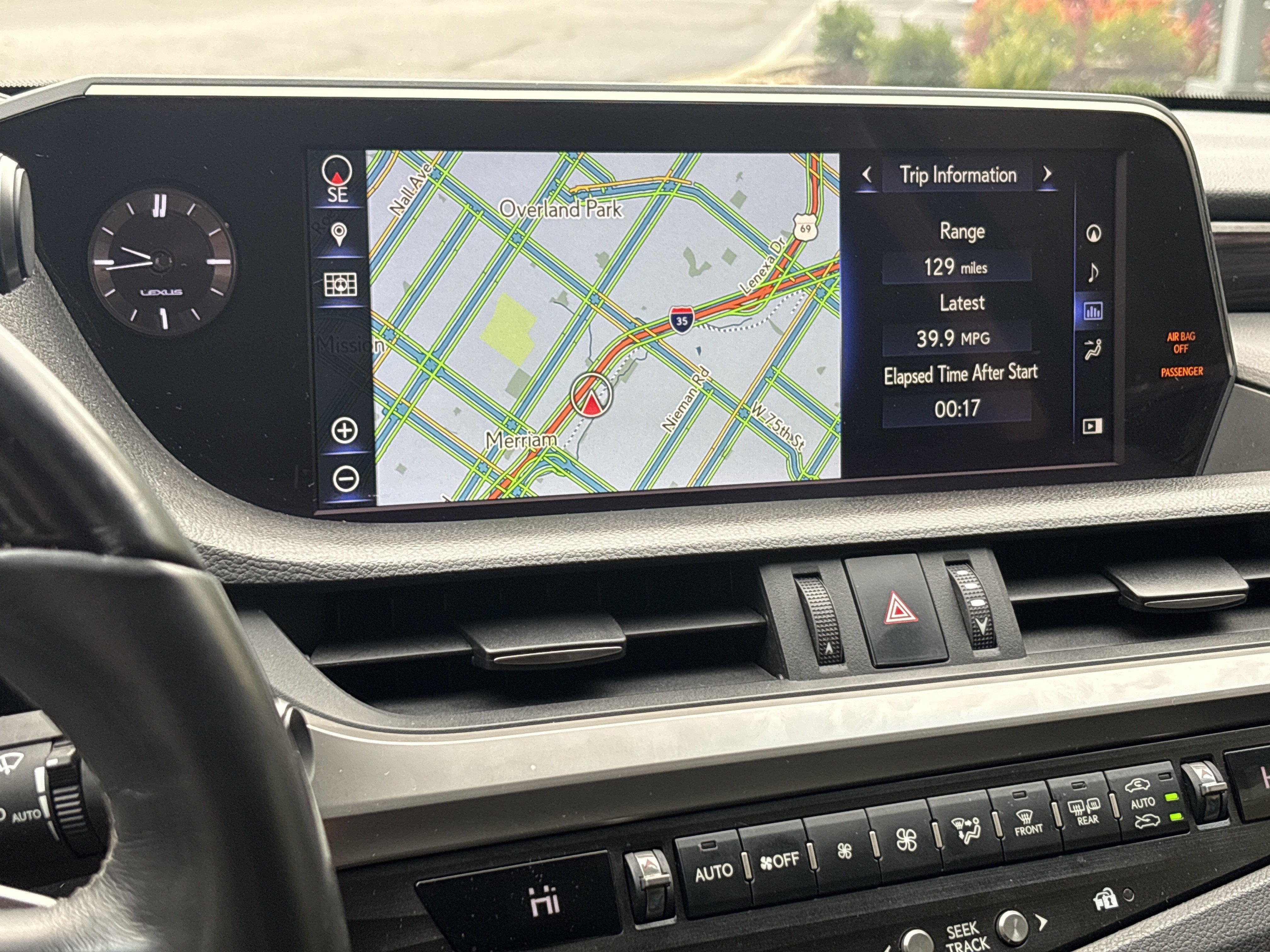 Used 2019 Lexus ES 300h w/ Premium Package FWD image 24