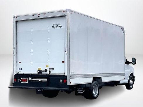Used 2024 Chevrolet Express 3500 w/ Power Convenience Package RWD image 13