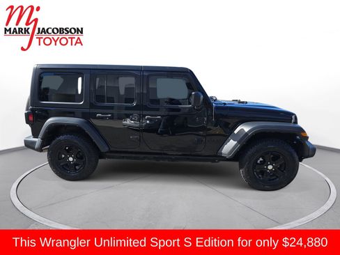Used 2022 Jeep Wrangler Unlimited Sport image 8