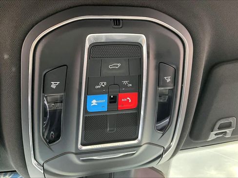 Used 2025 Jeep Grand Cherokee L Altitude image 30