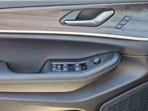 New 2025 Jeep Grand Cherokee Limited image 23