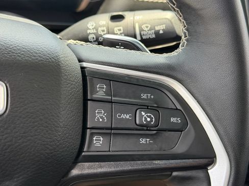 Used 2022 Jeep Grand Cherokee Altitude RWD image 20
