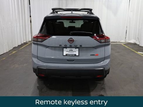 Certified 2025 Nissan Rogue SV AWD/4WD image 4
