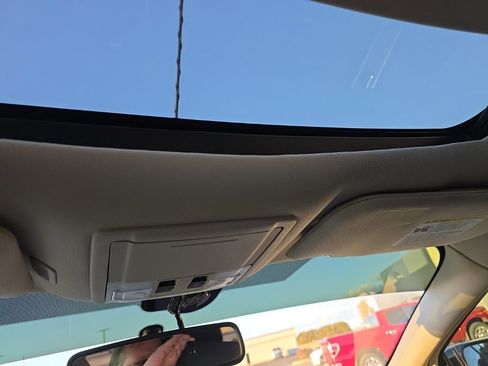 Used 2011 Lincoln MKX Base w/ 102A Rapid Spec Order Code image 16