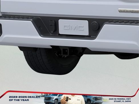 New 2025 GMC Sierra 1500 Elevation image 14
