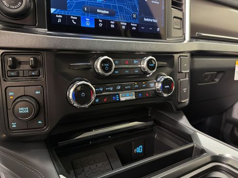 Certified 2026 Ford F250 Platinum AWD/4WD image 20