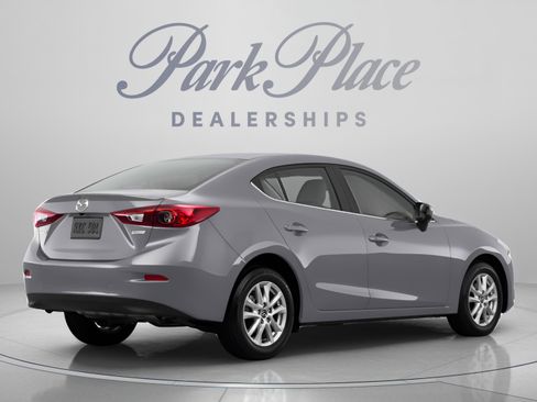 Used 2015 MAZDA MAZDA3 i Touring FWD image 3